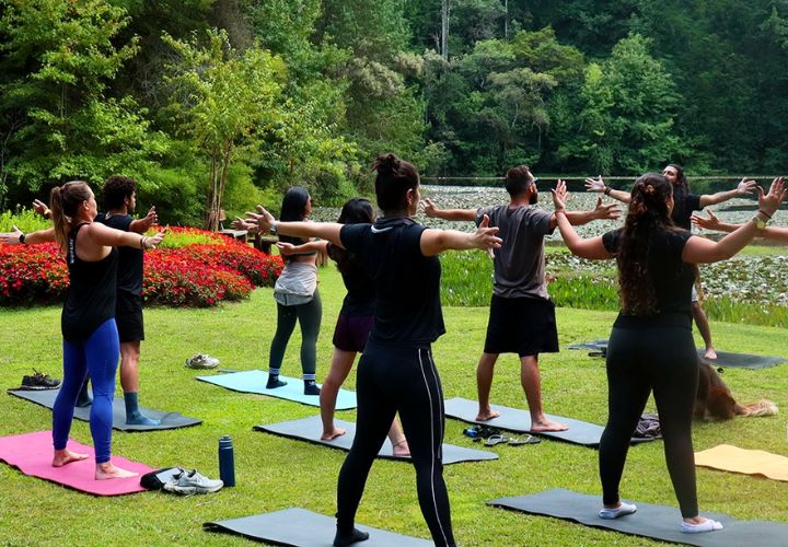 Aula Yoga - Parque Bambuí em Campos do Jordão
